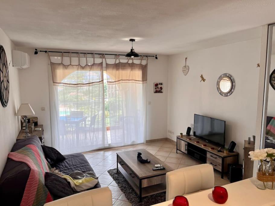 Joli Studio Tout Confort Proche Toutes Commodites Dans Residence Calme LʼÎle-Rousse Exterior foto